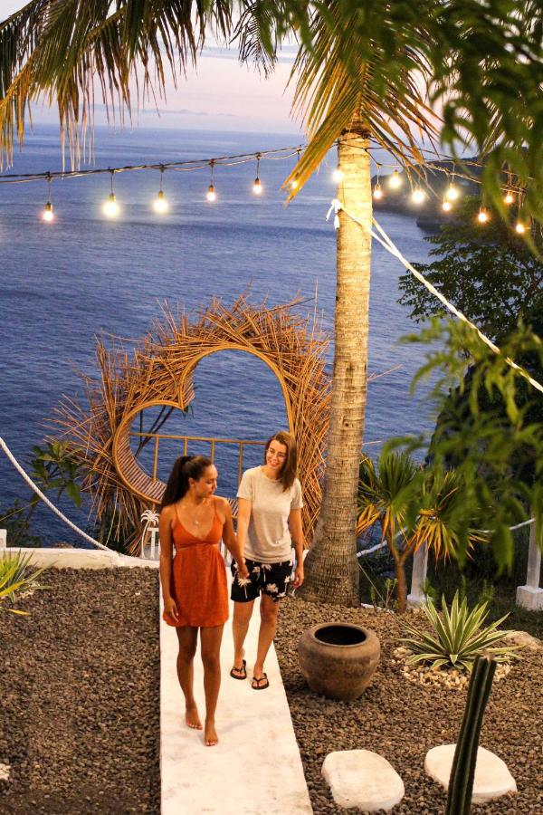Tropical Glamping Nusa Penida - Private Romantic Seaside Bungalow Diamond Beach Polilit Eksteriør bilde